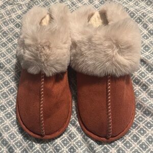 Cozy Brown Slippers with Faux Fur Trim